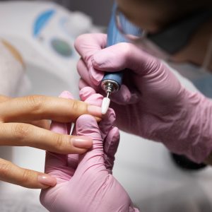 Manicura amb Esmaltat Semipermanent